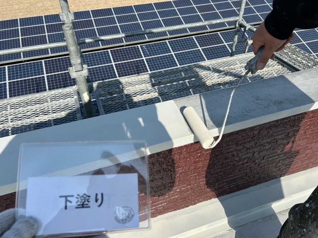 下塗り<br />
状況になります。