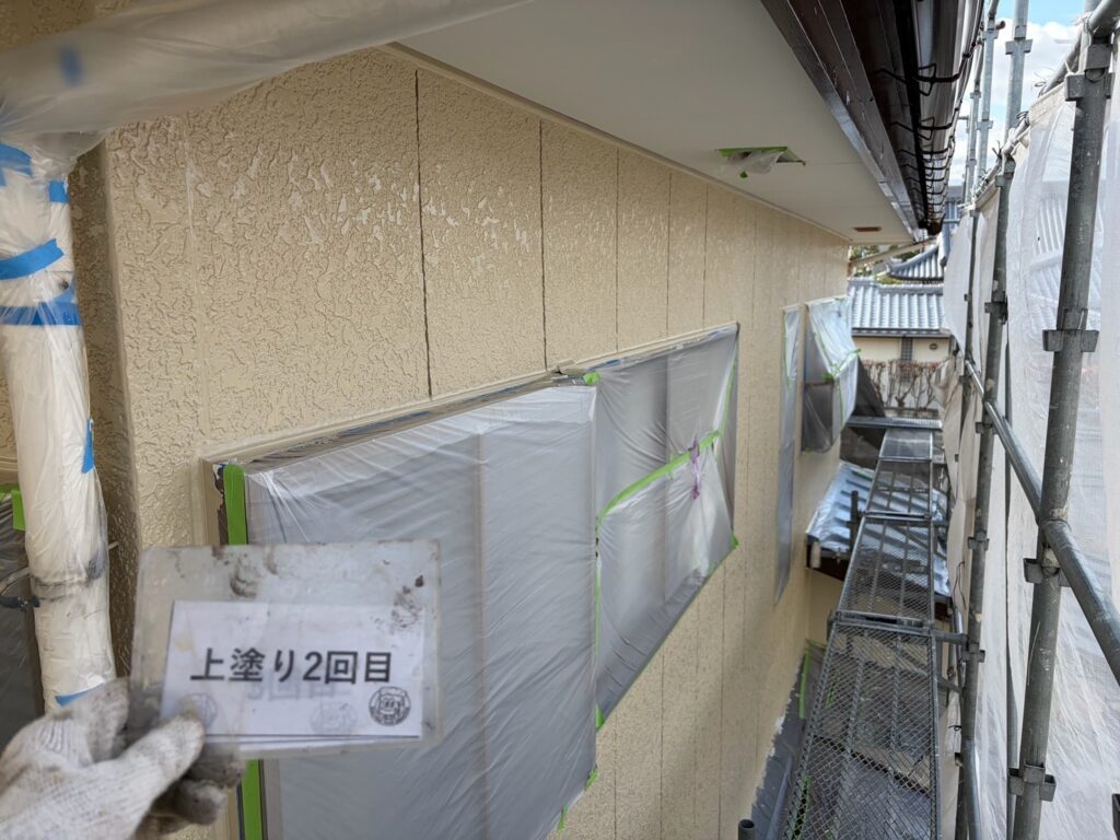 外壁無機塗料の施工手順｜下塗り〜中塗り〜上塗りの流れ