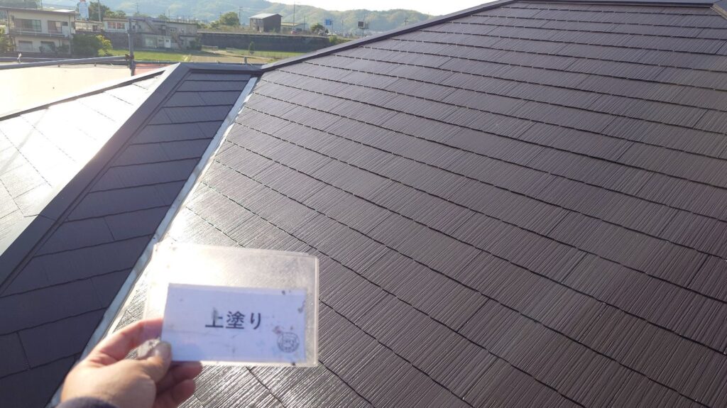 屋根塗装<br />
上塗り完成です。