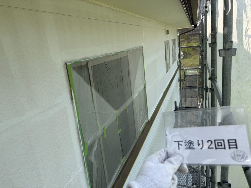 下塗り2回目後です。