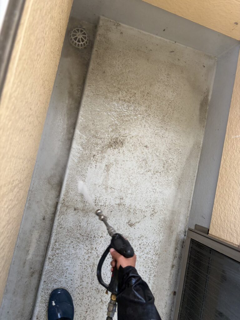 バルコニー高圧ジェット洗浄