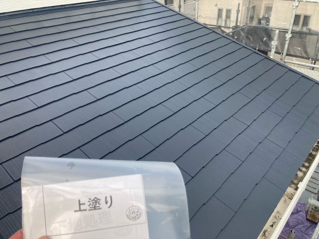 屋根塗装<br />
上塗り完成です。